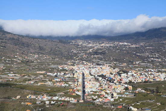El Paso Basks in Sunshine with Brisk East Winds; Consistent Weather Promises Pleasant Week Ahead