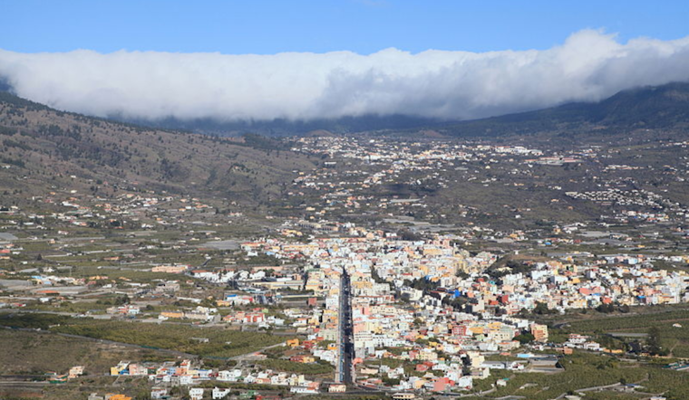 El Paso Basks in Sunshine with Brisk East Winds; Consistent Weather Promises Pleasant Week Ahead
