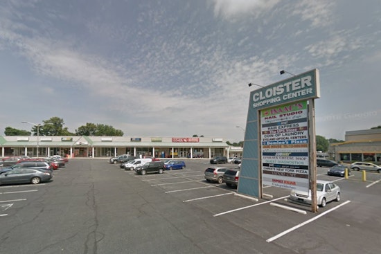 Ephrata Police Investigate Armed Robbery at Tobacco King, Suspect at Large