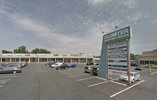 Ephrata Police Investigate Armed Robbery at Tobacco King, Suspect at Large