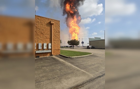 Explosion Armageddon: Deer Park and La Porte in Crisis as Fierce Pipeline Blaze Triggers Mass Evacuations