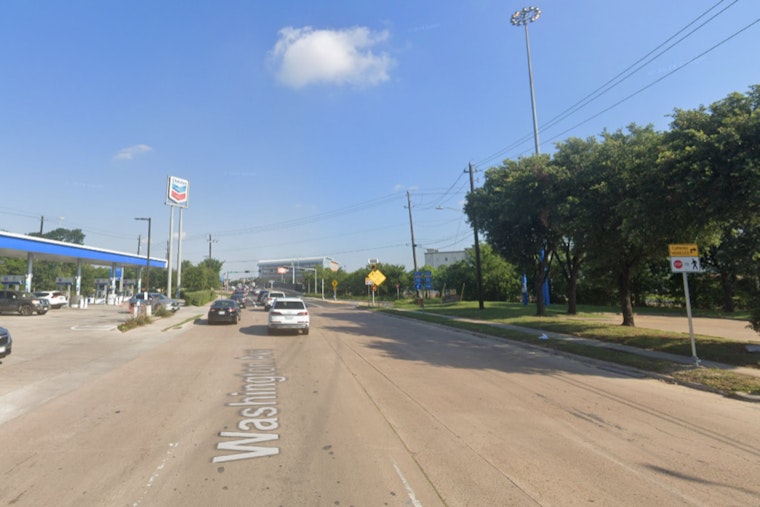 Fatal Crash on Washington Avenue Claims Life of 61-Year-Old Man, Houston Police Investigating