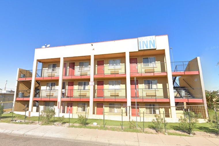 Federal Agents Shut Down Phoenix's Royal Inn Hotel for Alleged Drug Trafficking and Racketeering