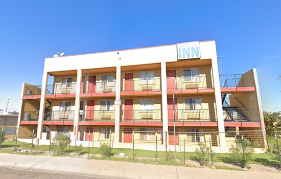 Federal Agents Shut Down Phoenix's Royal Inn Hotel for Alleged Drug Trafficking and Racketeering