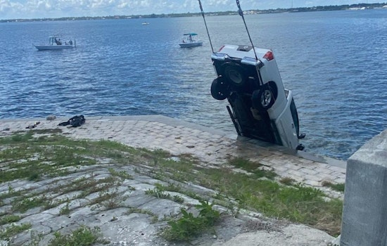 Florida Bystanders Heroically Rescue Truck Driver From Drowning After Pineda Causeway Crash