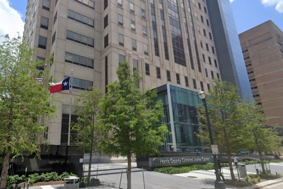 Former HPD Officer Gerald Goines Stands Trial Amid Accusations of Fabricating Warrant in Fatal 2019 Houston Raid