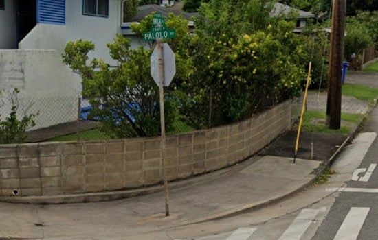 Four Men Seriously Injured in Early Morning Traffic Collision on Palolo Avenue, Honolulu