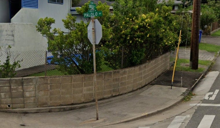 Four Men Seriously Injured in Early Morning Traffic Collision on Palolo Avenue, Honolulu