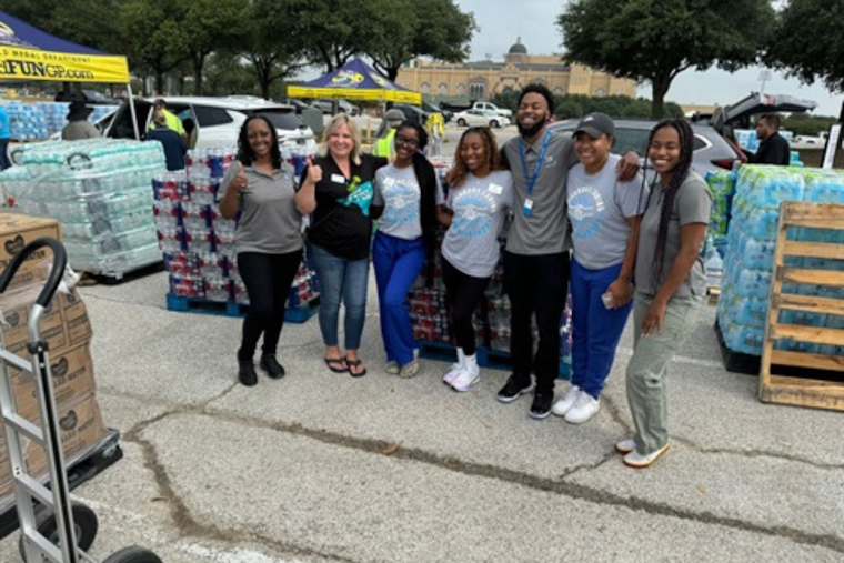 Grand Prairie Community Rallies to Distribute Over 600K Water Bottles During Water Crisis
