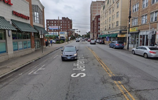 Gunman Arrested After Armed Confrontation with Chicago Police in South Shore Neighborhood
