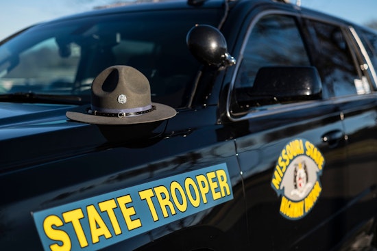 Hazelwood Man Dies After Maserati Strikes Rock Bluff on I-255 in South County