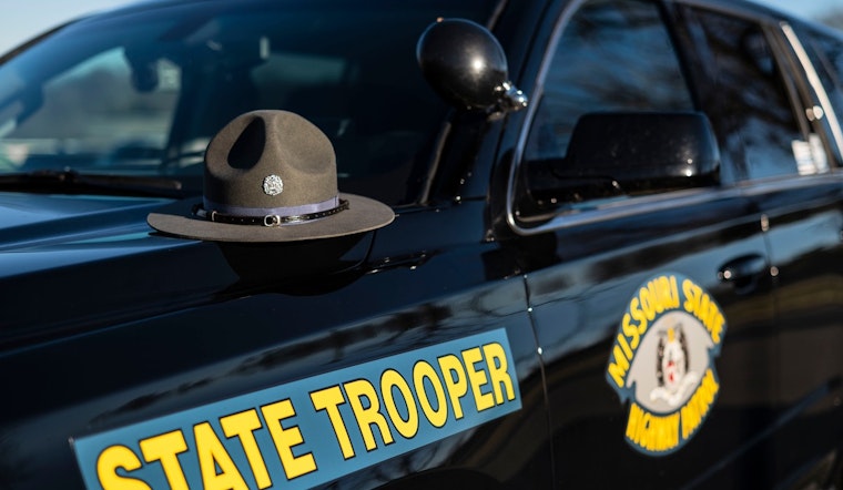 Hazelwood Man Dies After Maserati Strikes Rock Bluff on I-255 in South County