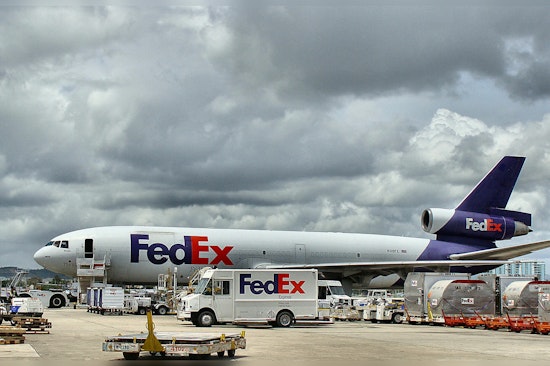Hialeah FedEx Worker Hailed for Stopping Suspected Package Theft Caught on Camera