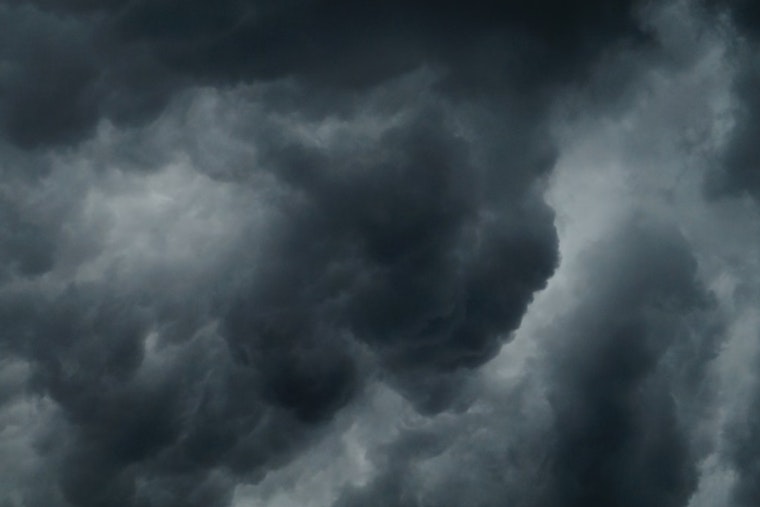 Honolulu Forecast Features Moderate Trades and Weekend Showers with Potential Thunderstorms on Kauai and Oahu