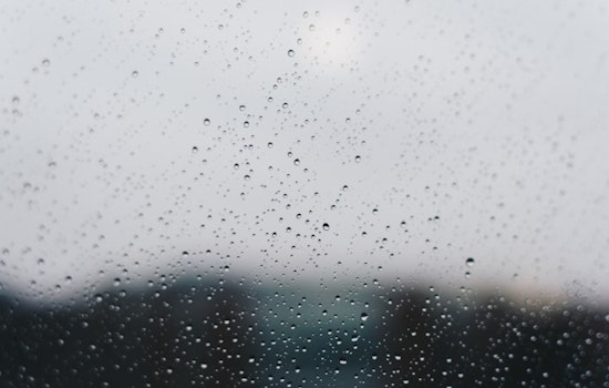 Honolulu Forecast, Trade Winds Bring Light Showers with Breezy Conditions through Tuesday, Dry Air Reduces Humidity