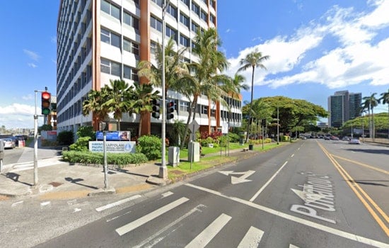 Honolulu's Kapiolani Medical Center Locks Out 600 Nurses Post-Strike Amid Staffing and Safety Standoff