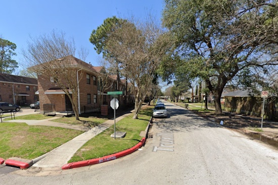 Houston Authorities Investigate After Woman Found Deceased Following Apartment Fire on Truxillo Street