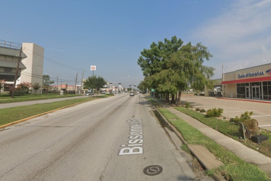 Houston Authorities Investigate Fatal Hit-and-Run on Bissonnet Road, Suspect at Large