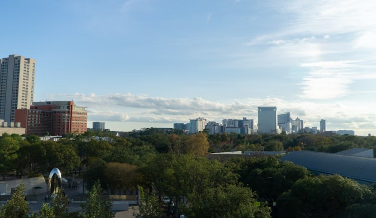 Houston Forecast: Sunny Spells and Thunderstorm Risks Ahead, Heat Index to Hit 103 Degrees