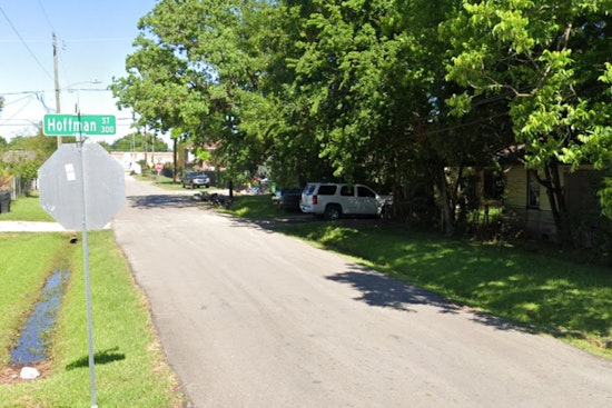 Houston Man, 65, Dies in Single-Vehicle Crash on Hoffman Street, Police Investigate