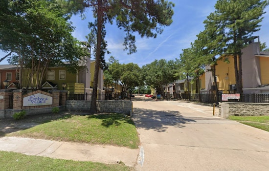 Houston Police Fatally Shoot Armed Man During Early Morning Family Disturbance Call