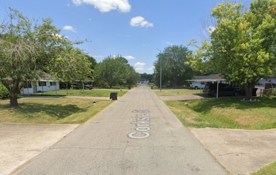 Houston Police Fatally Shoot Armed Suspect in Sunnyside, Second Gunshot Victim Found Nearby