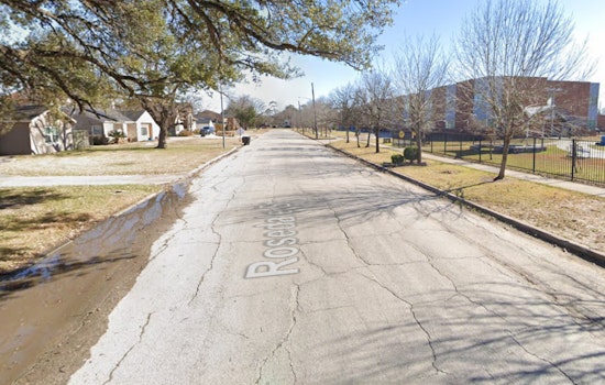 Houston Police Investigate Early Morning Shooting Death of 21-Year-Old Woman on Rosedale Street