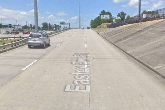 Houston Police Investigate Fatal Collision on Eastex Freeway Involving Cyclist and SUV