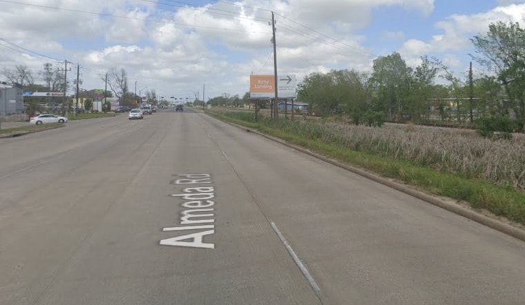 Houston Police Investigate Fatal Motorcycle Collision on Almeda Road