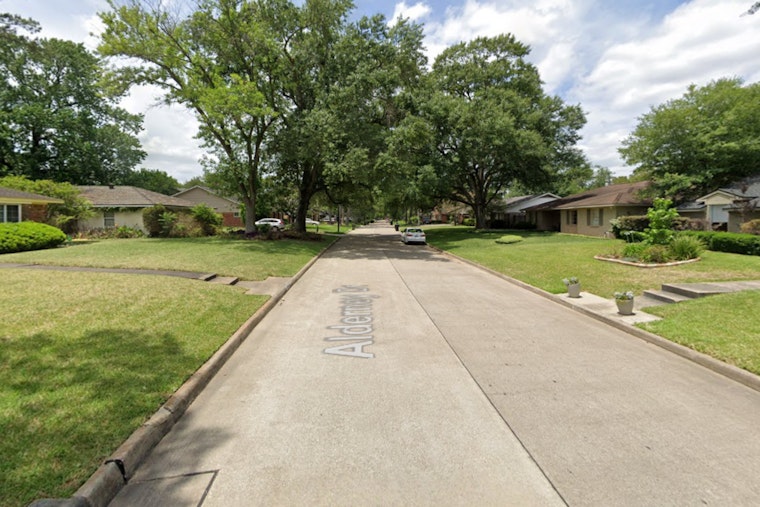Houston Police Officer Wounded in Gunfire Exchange During Home Invasion Response, Two Suspects Detained