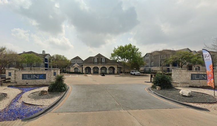 Houston Police Probe Late-Night Shooting Death at West Oaks Plaza Apartment Complex