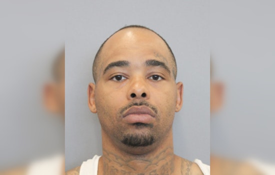 Houston Police Seek Suspect Kevan Hall in Daylight Robbery of Elderly Woman at Crypto Kiosk