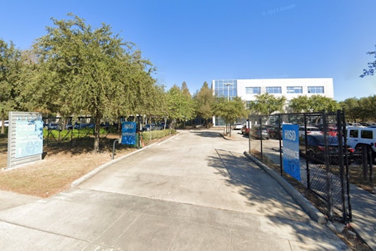 Houston School District Faces Scrutiny Over 2,097 Uncertified Teachers Amidst Quality of Education Concerns