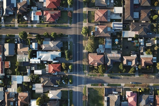 Houston Suburbs Surge in Population While City Growth Plateaus, Fulshear Booms with 25.6% Increase