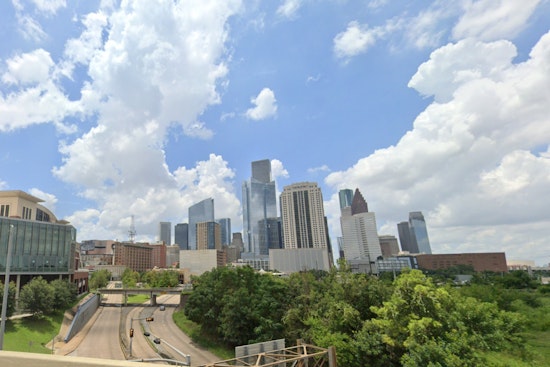 Houston's Stubborn Summer Heat Persists Alongside Thunderstorm Threats
