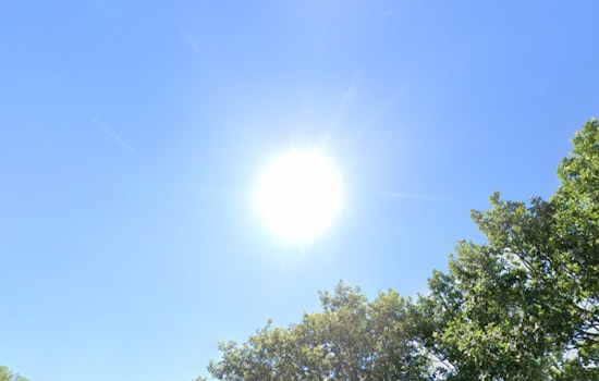 Indianapolis Enjoys Sunny Skies and Warm Temperatures as Rain Chances Increase Toward the Weekend