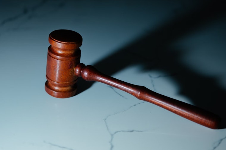 Jacksonville Man Pleads Guilty to Extensive Bank Fraud and Mail Theft, Facing Possible 30-Year Sentence