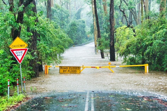 Jacksonville Residents Prepare for Minor Coastal Flooding and a Sunny Week Ahead