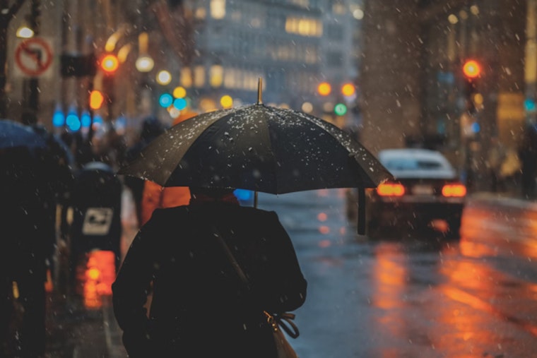 Jacksonville's Weekly Weather Dance, Showers, Thunderstorms, and A Breeze in the Forecast