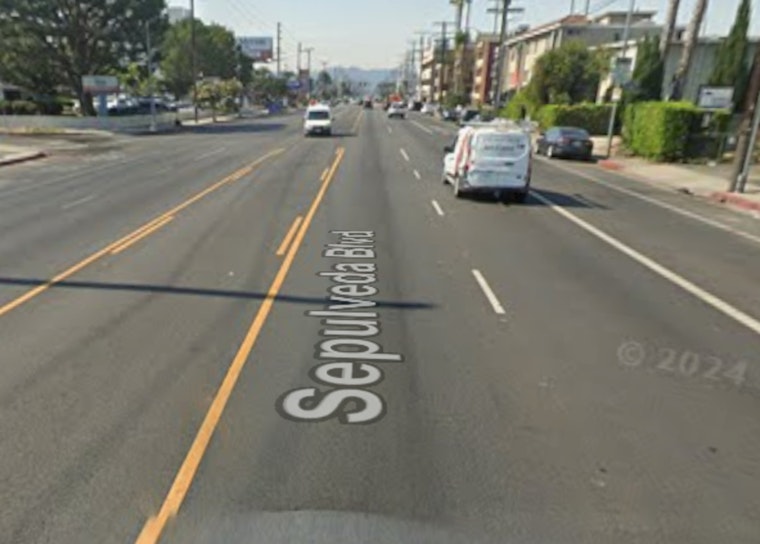 LAFD Extinguishes Fire in Van Nuys Building, No Injuries Reported