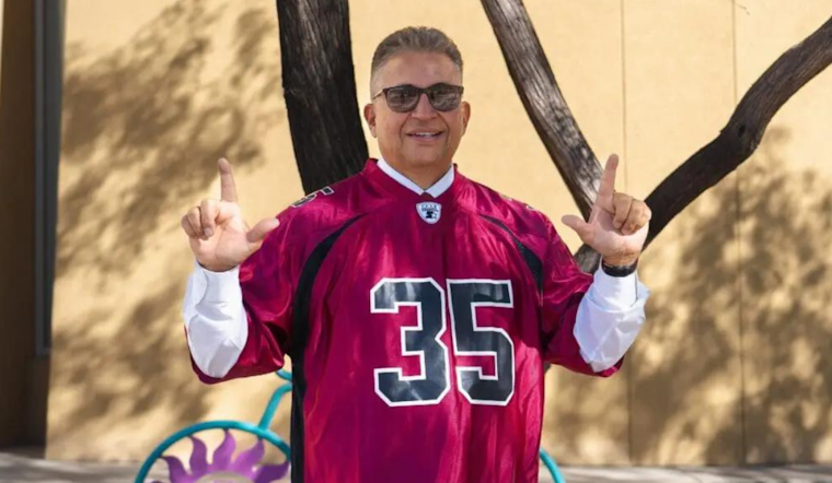 Las Cruces and Albuquerque Mayors Bet Colors on Rio Grande Rivalry Football Game