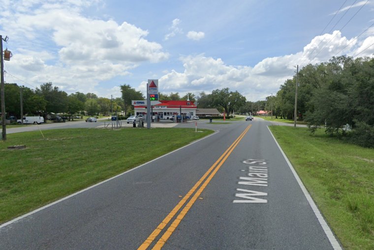 Leesburg Police in Manhunt for Three Suspects After Shooting Near Quik Mart