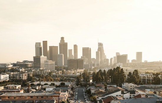 Los Angeles Air Quality Alert Extended Due to Wildfire Smoke, Residents Advised to Stay Indoors