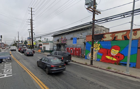 Los Angeles Firefighters Achieve Knockdown of Hollywood Commercial Building Blaze in Over an Hour