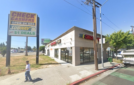 Los Angeles Firefighters Conquer Blaze at West Adams Strip Mall