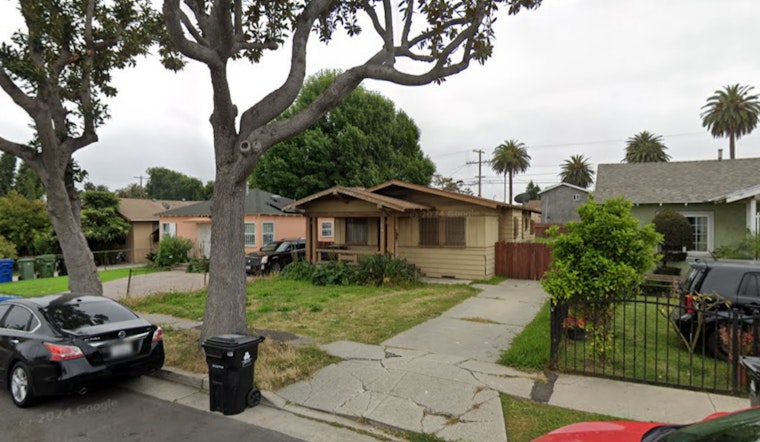 Los Angeles Firefighters Extinguish Structure Fire in Broadway-Manchester Home in Under 15 Minutes