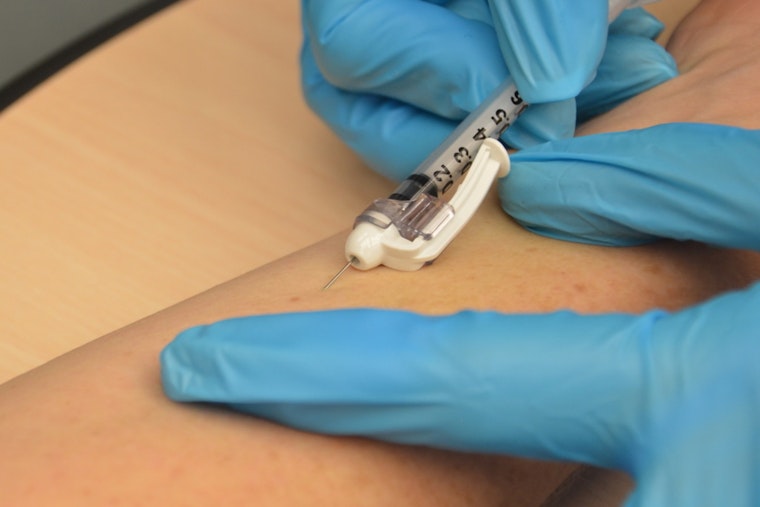 Los Angeles Resident Diagnosed with Rare Locally-Transmitted Dengue Fever, Prompting Public Health Vigilance