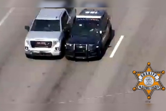 Macomb County Deputy Heroically Intervenes to Aid Driver in Distress on Gratiot Avenue