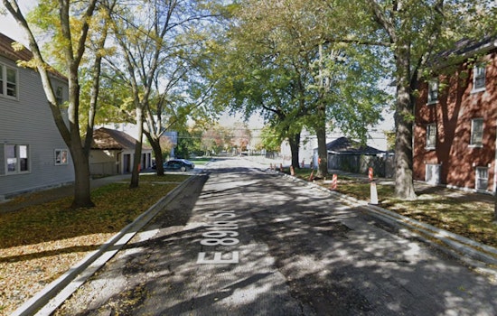Man Fatally Shot While Seated in Vehicle on Chicago’s South Side, Police Seek Leads