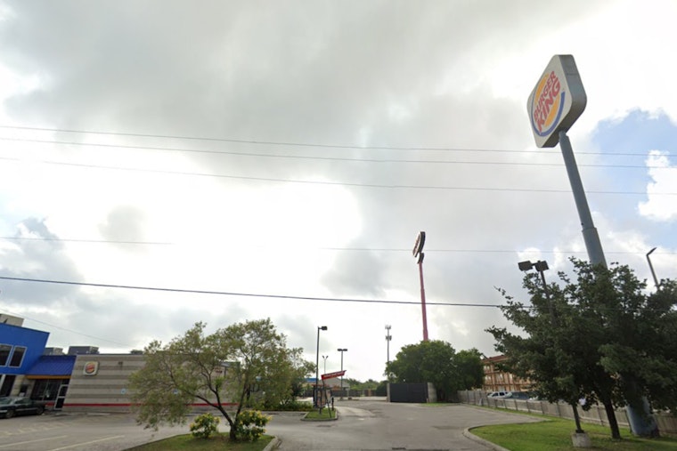 Man Injured in Daytime Shooting at Burger King Parking Lot in San Antonio, Suspect Sought by Police